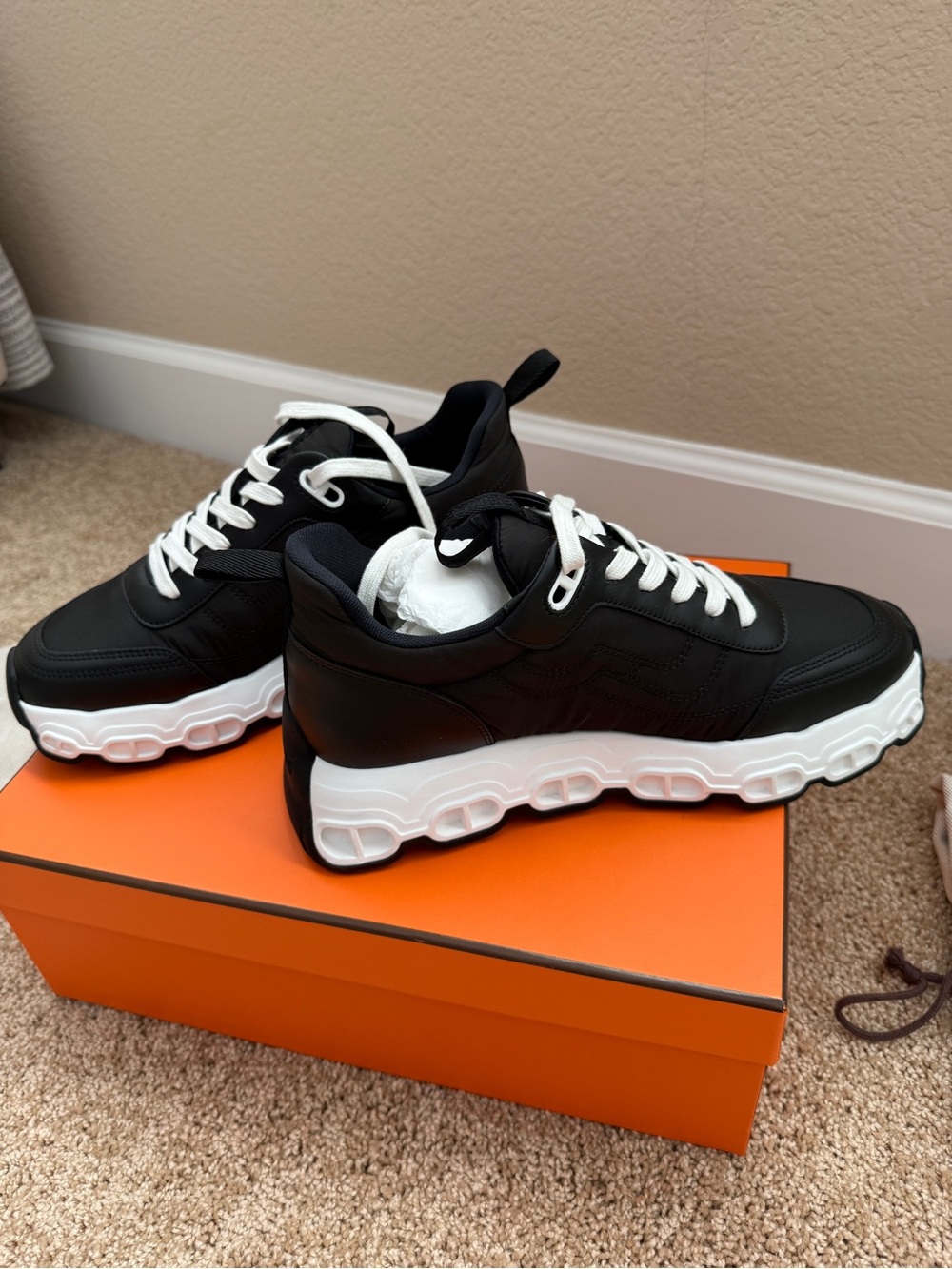 Hermes Impulse Sneakers - Women’s - Picture 13 of 16